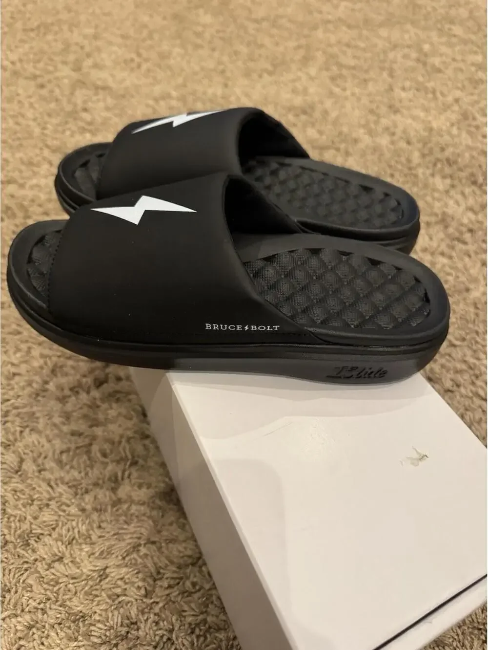 Bruce Bolt comfortable black